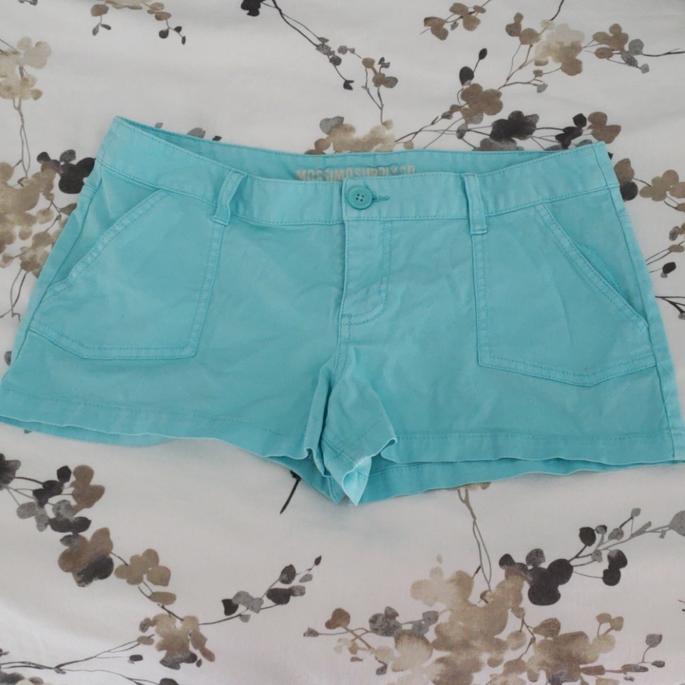 Mossimo shorts.